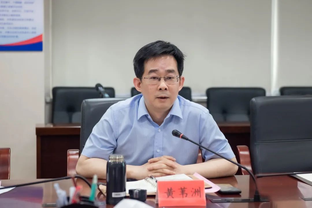 福建信管局一行到福建廣電網(wǎng)絡(luò)、中廣電移動(dòng)福建分公司調(diào)研廣電5G建設(shè)工作